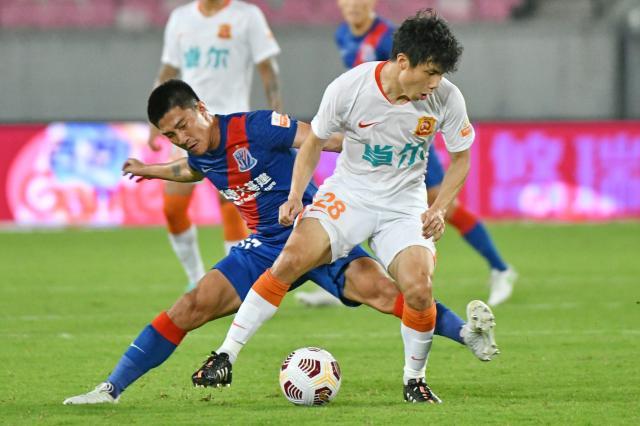 开云体育-蒿神回归闪耀全场难取首胜 如此后防武汉危险了？